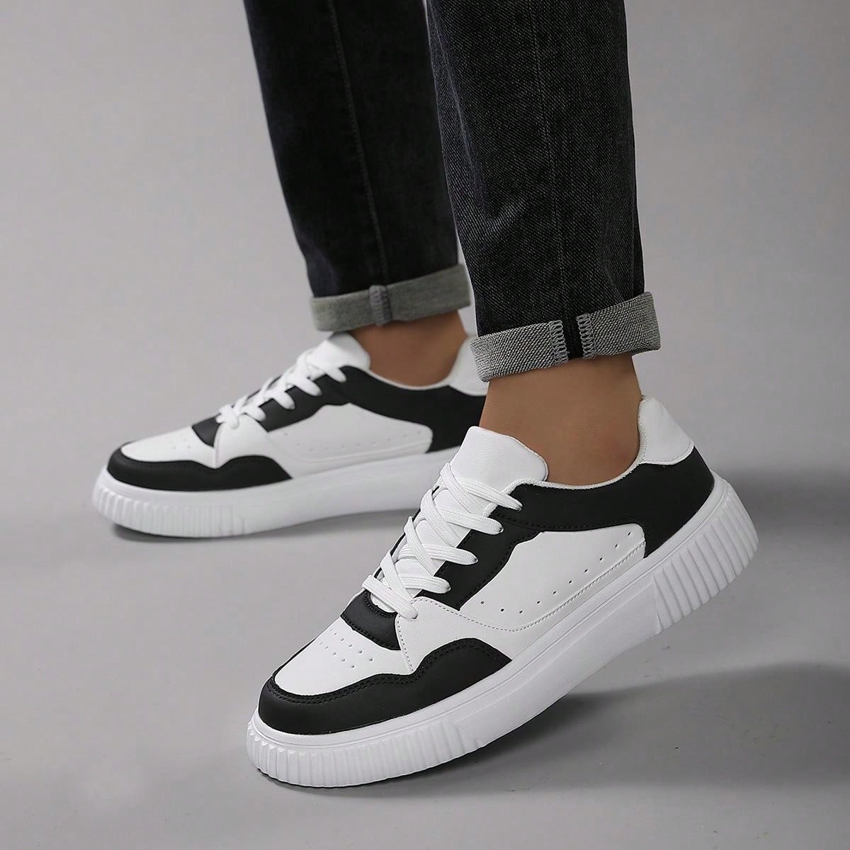 Plunora - Casual Unisex Sneakers