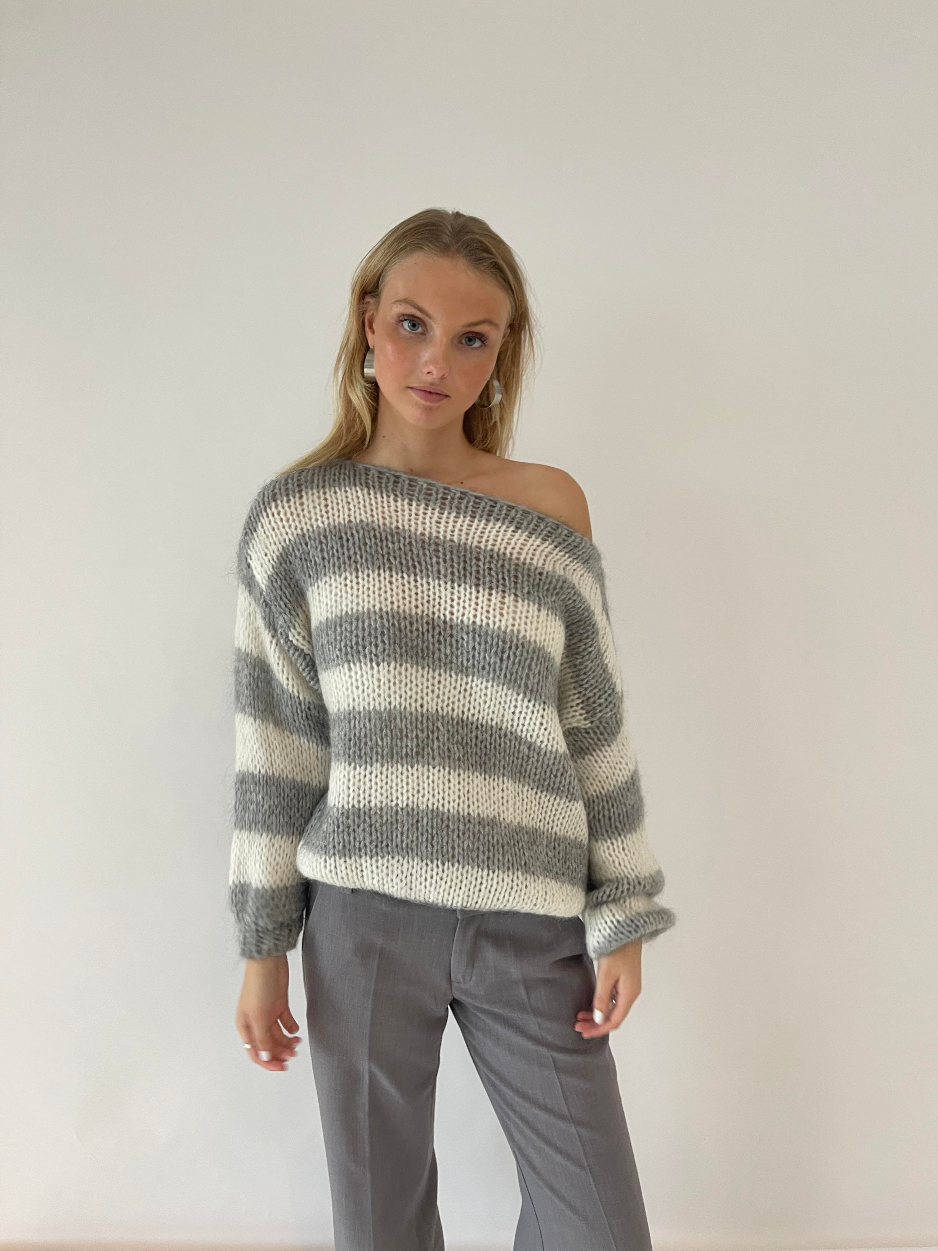 Plunora - Knit Sweater