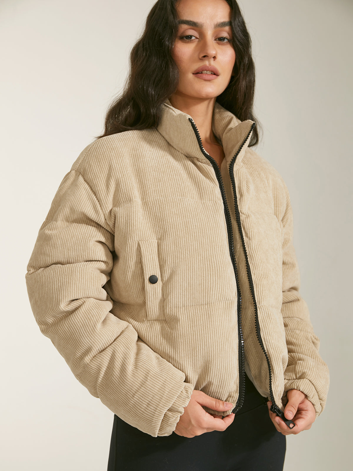 Plunora - Cropped Funnel Neck Puffer Jacket