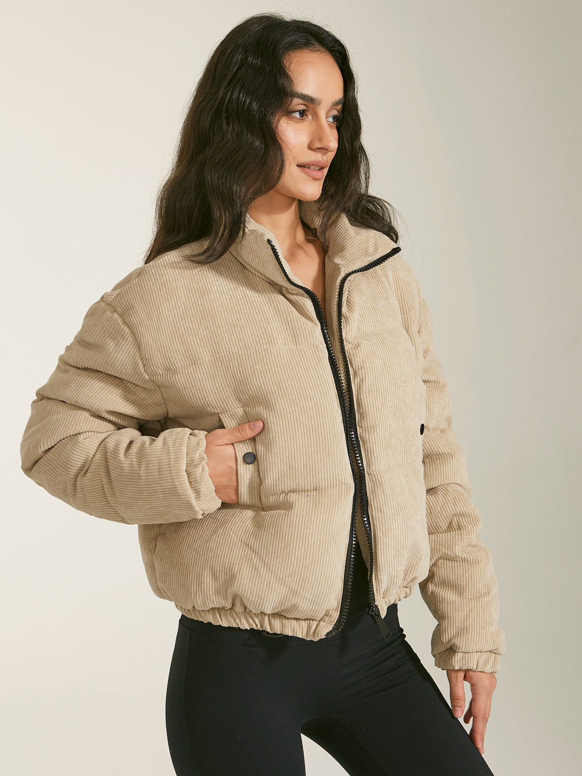 Plunora - Cropped Funnel Neck Puffer Jacket