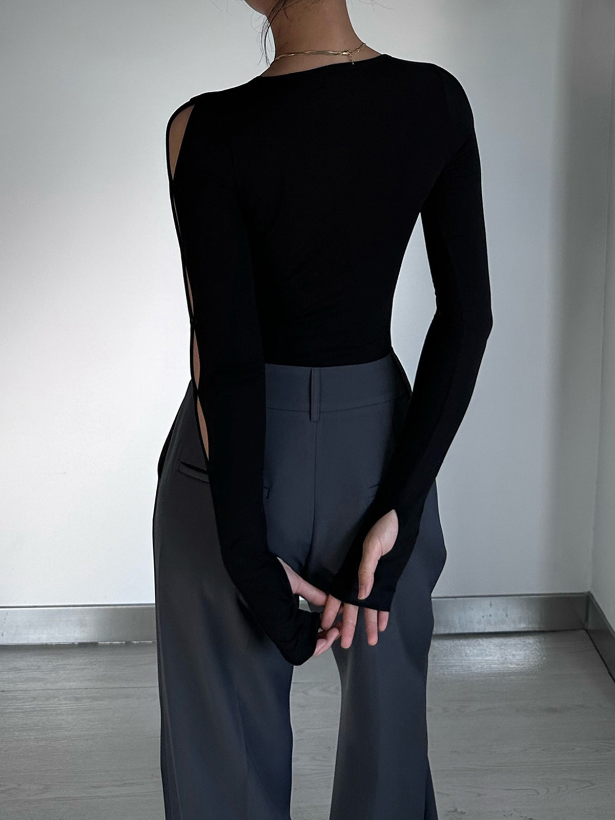 Plunora - Keyhole Cutout Bodysuit met Lange Mouwen