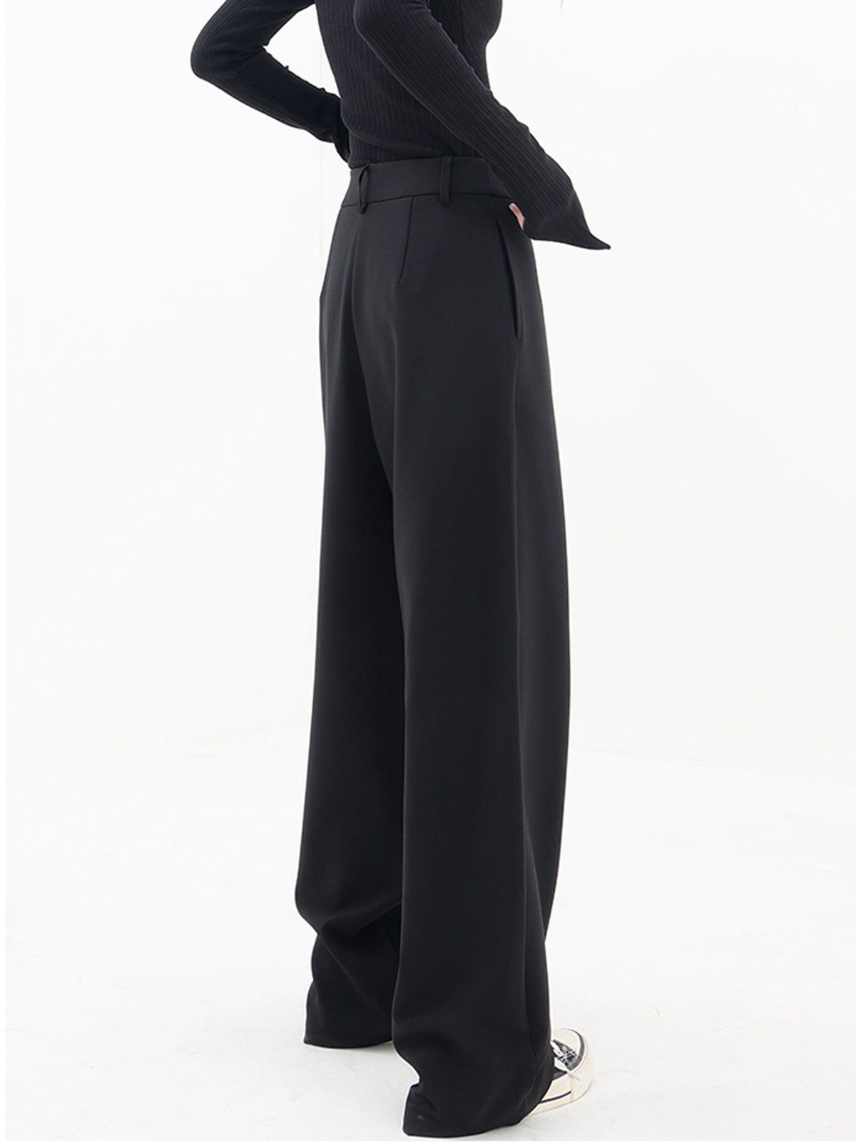 Plunora - Asymmetrische Wide Leg Dress Broek met Knopen