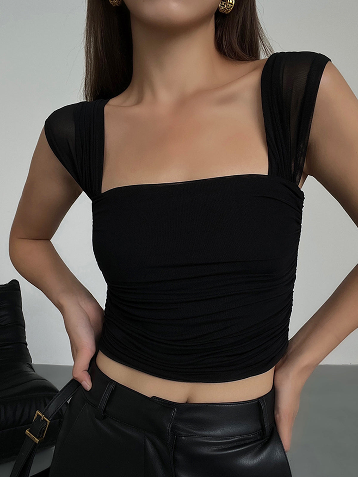 Plunora - Mesh Crop Tanktop met Plooitjes