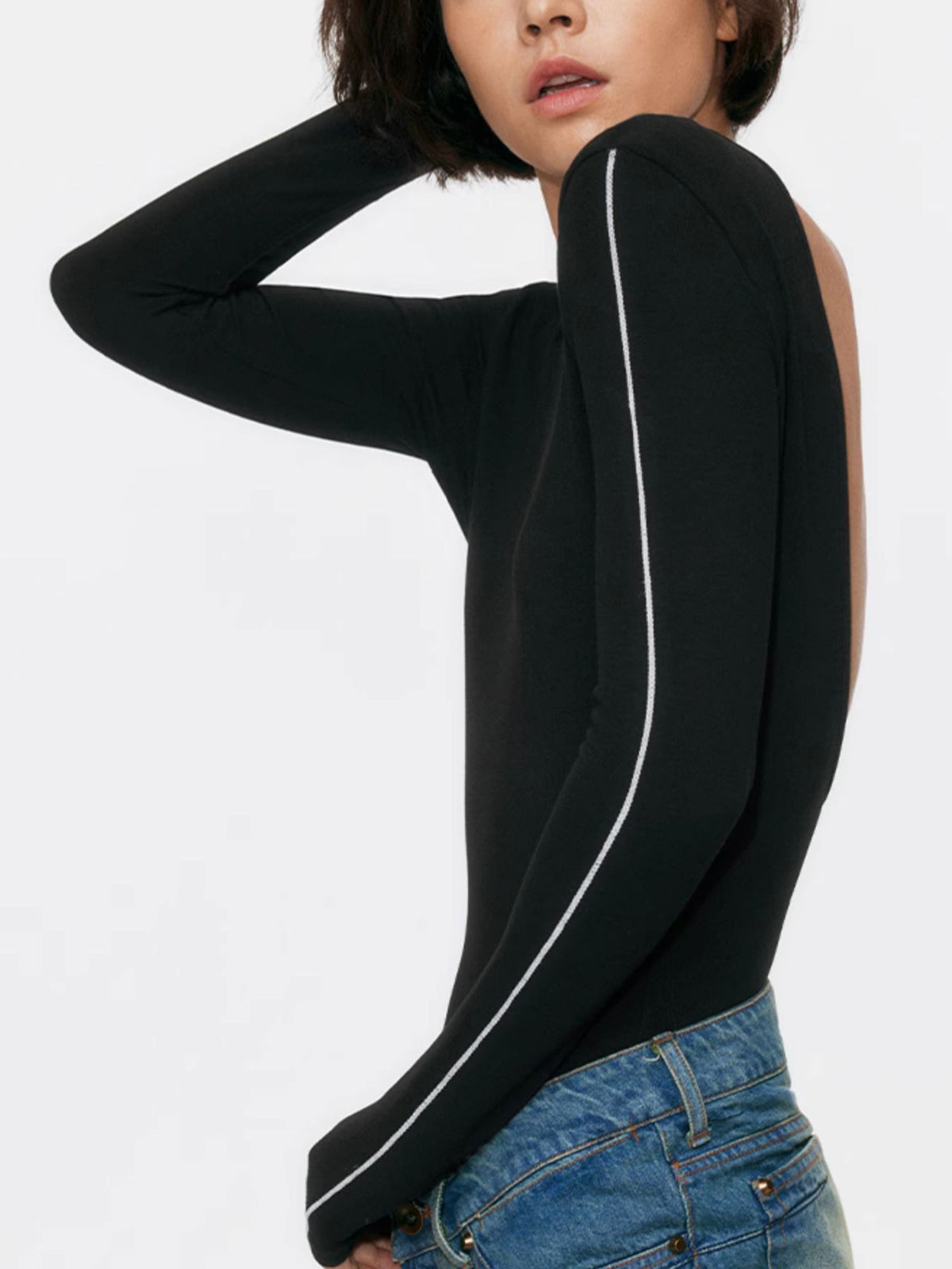 Plunora - Contrast Trim Open Back Crew Neck Bodysuit