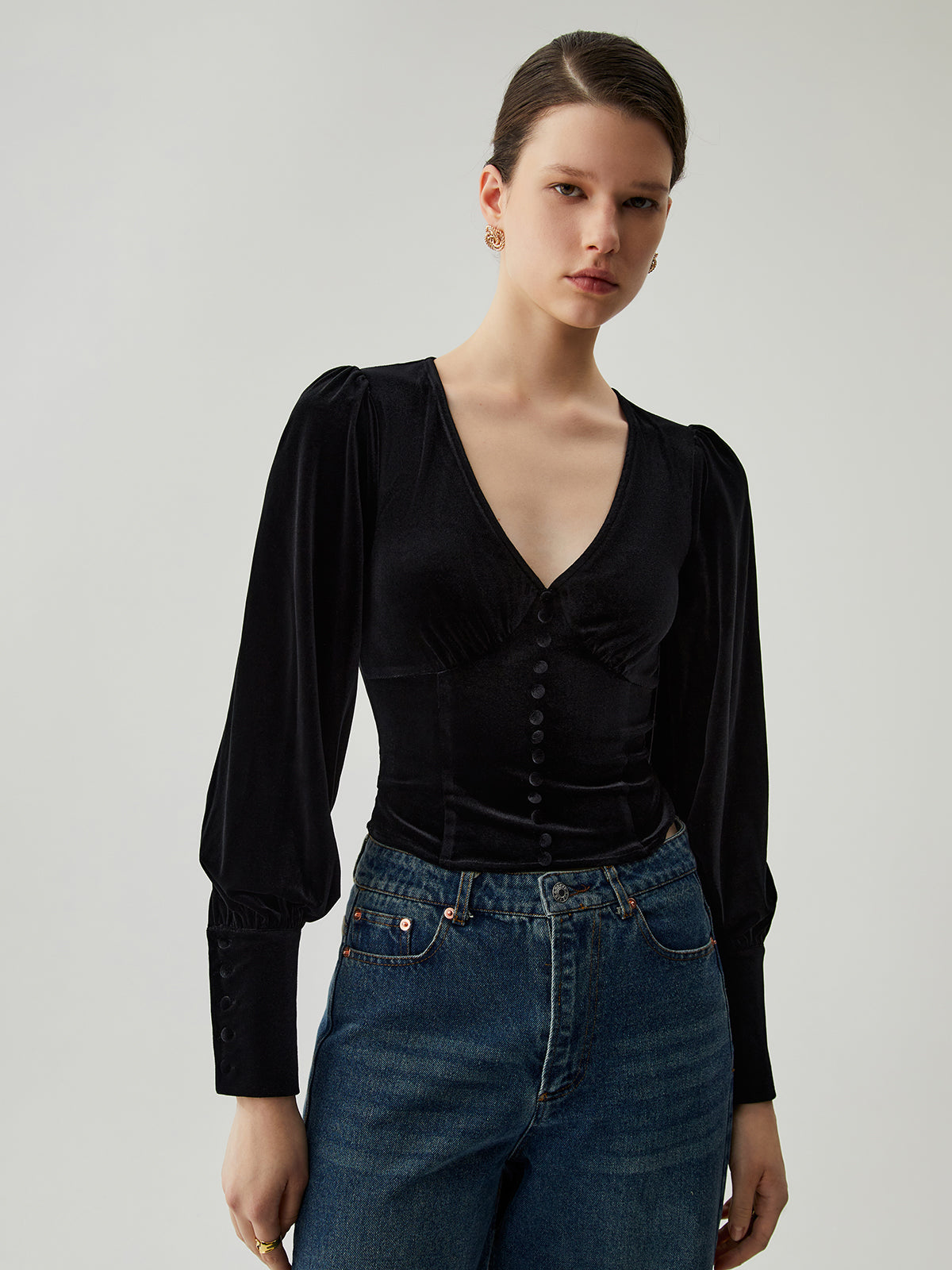 Plunora - Fluwelen Crop Top met Knopen en V-hals