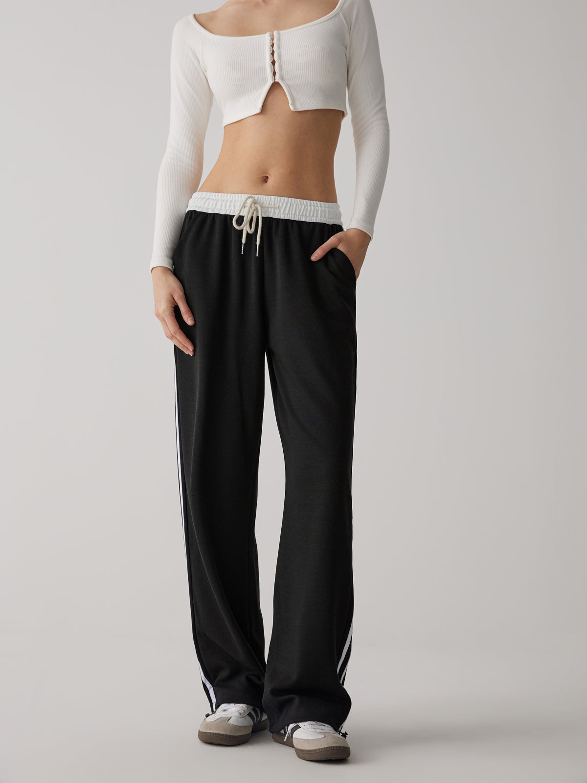 Plunora - Wide Leg Broek met Contrasterende Tailleband