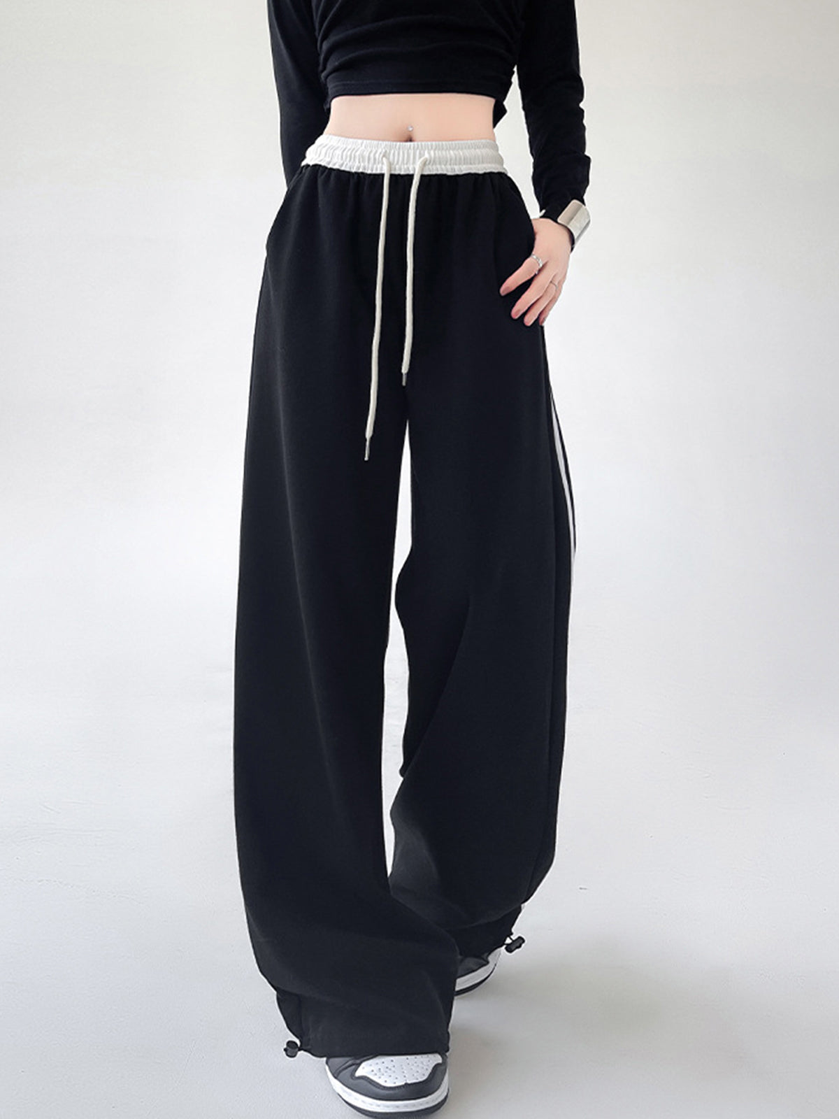 Plunora - Wide Leg Broek met Contrasterende Tailleband