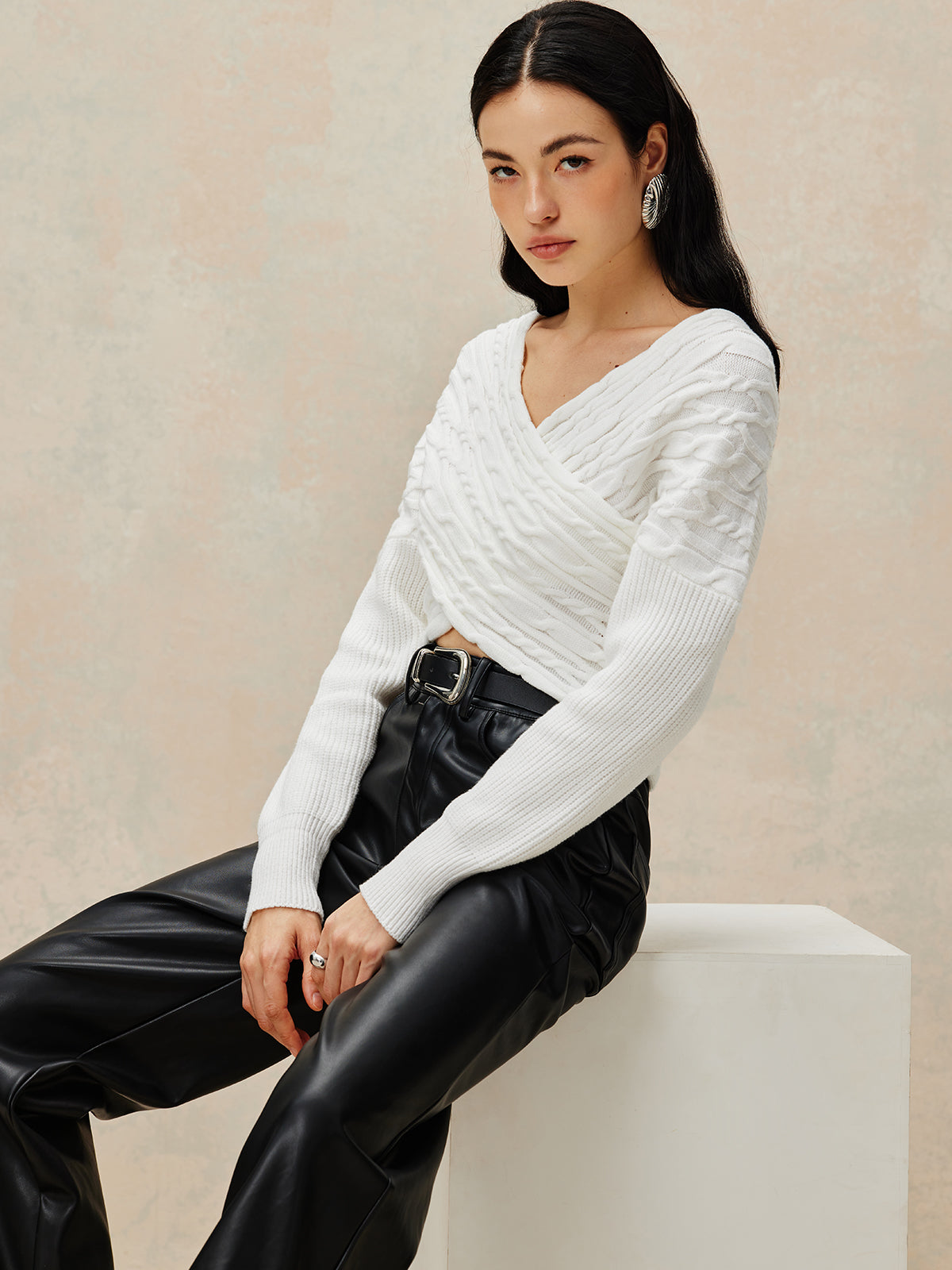 Plunora - Criss Cross Crop Knit Top