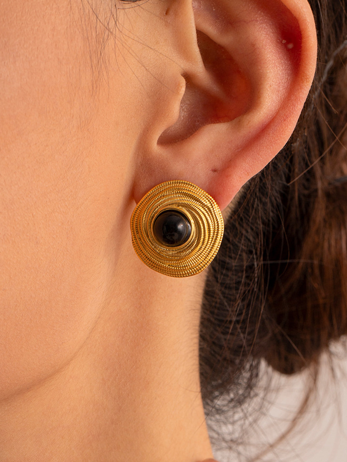 Plunora - Gouden Zwarte Onyx Hoops Oorbellen