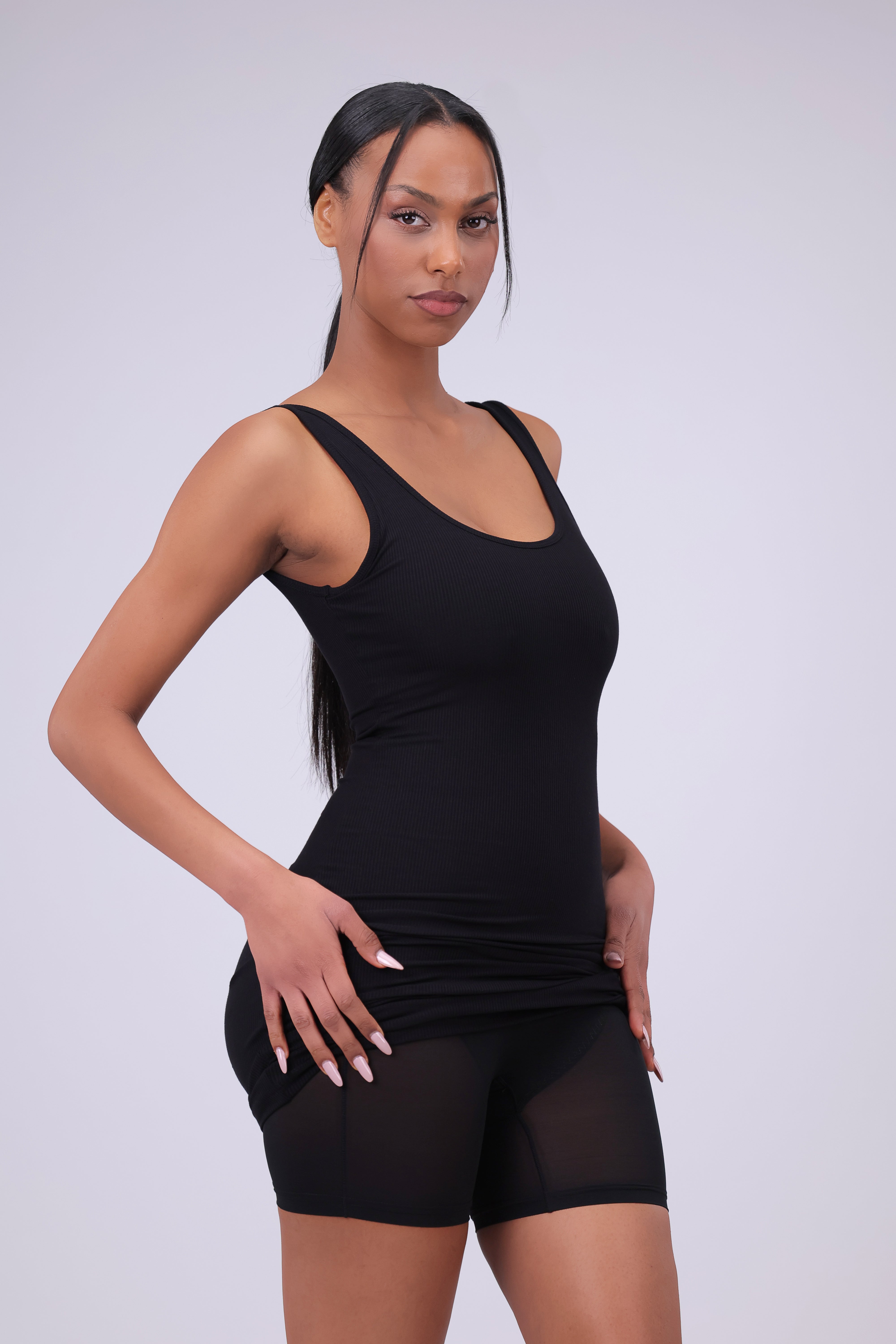 Slanker Figuur en Stijlvol Comfort met Plunora's Built-In Shapewear jurk - Plunora