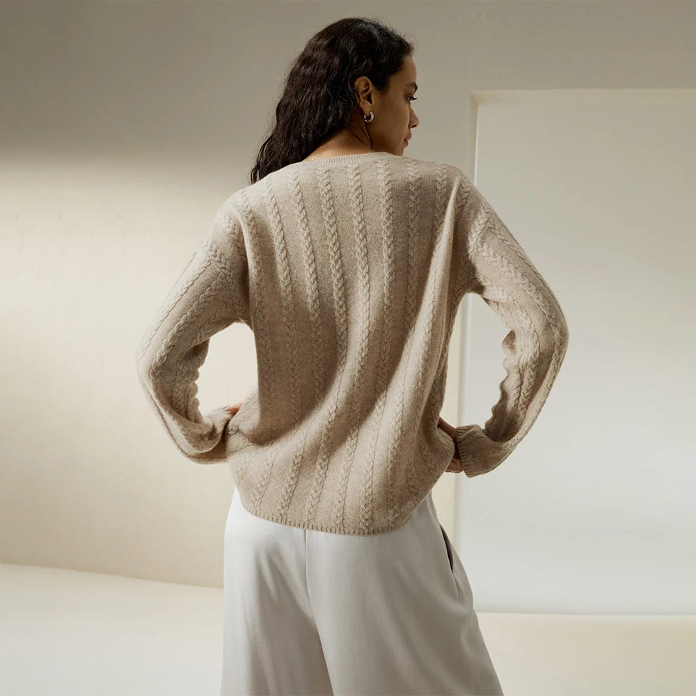 Plunora - Chic Cable Knit Sweater