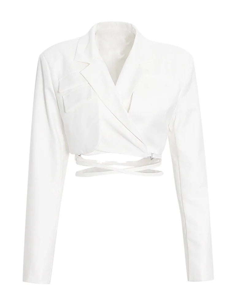 Plunora - Chique Crop Blazer Met Strikdetail